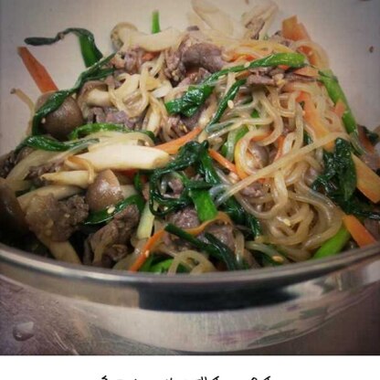 韓国春雨の代用で糸こんにゃくを、野菜は冷蔵庫にあるもので作ってみました。味付けは、レシピと同じ分量で、おいしく頂きました♪